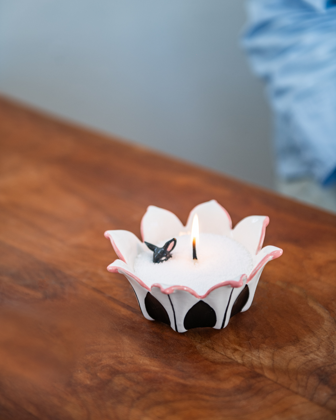 Iconic Nouveau Riverine Petal Vegan Sandwax Vessel