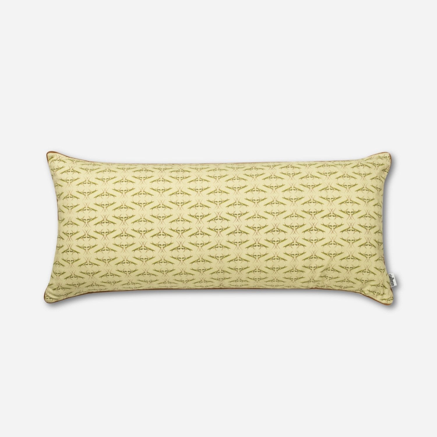 Rialheim_scatter_pillow_praying_mantis