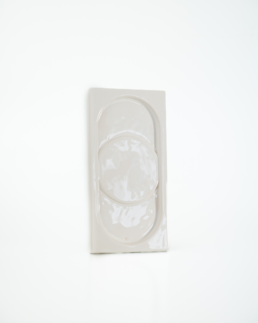 Capsule Wall Out White 3D Ceramic Tile Rialheim