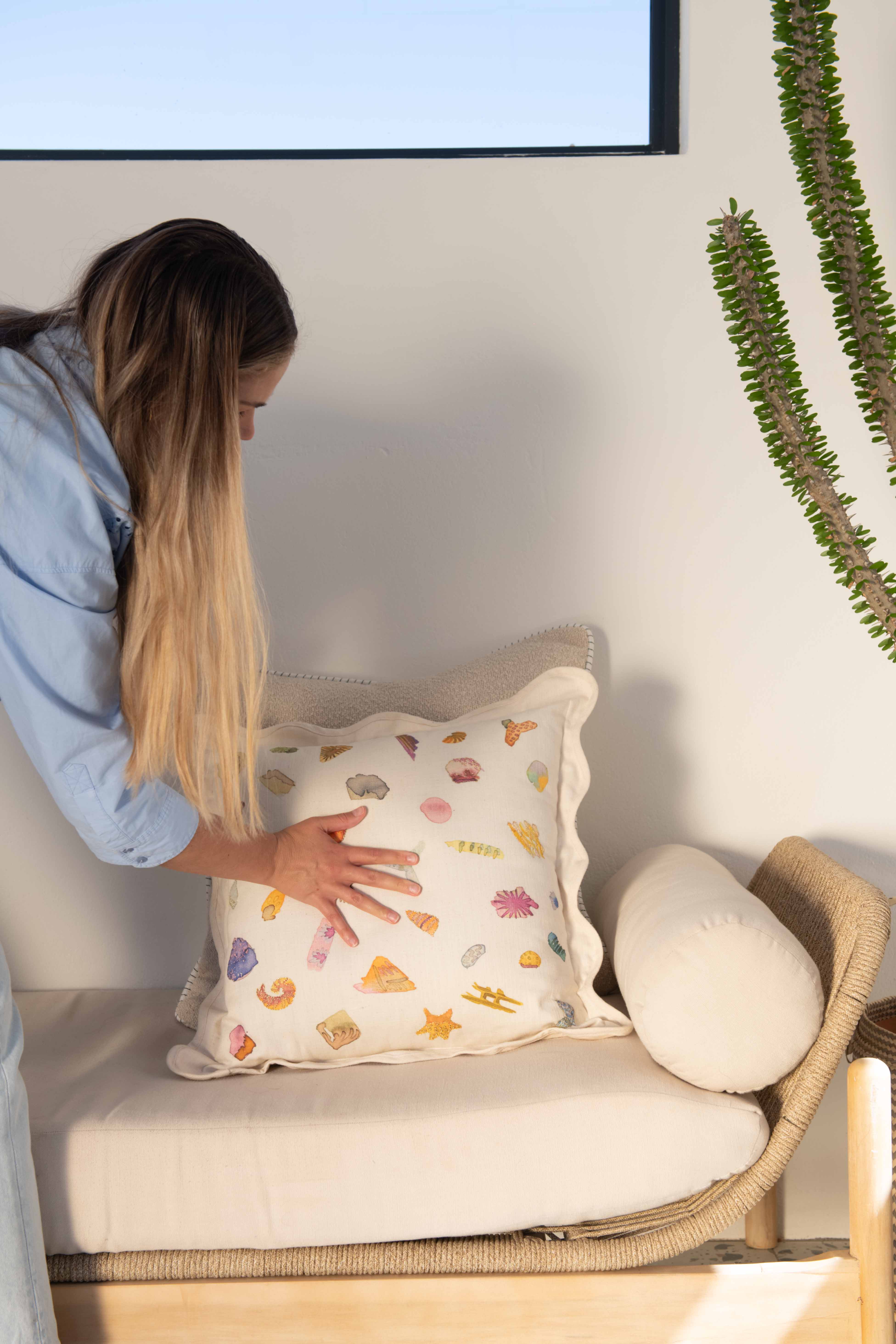 Microsand Scallop Scatter & Inner 60cm x 60cm