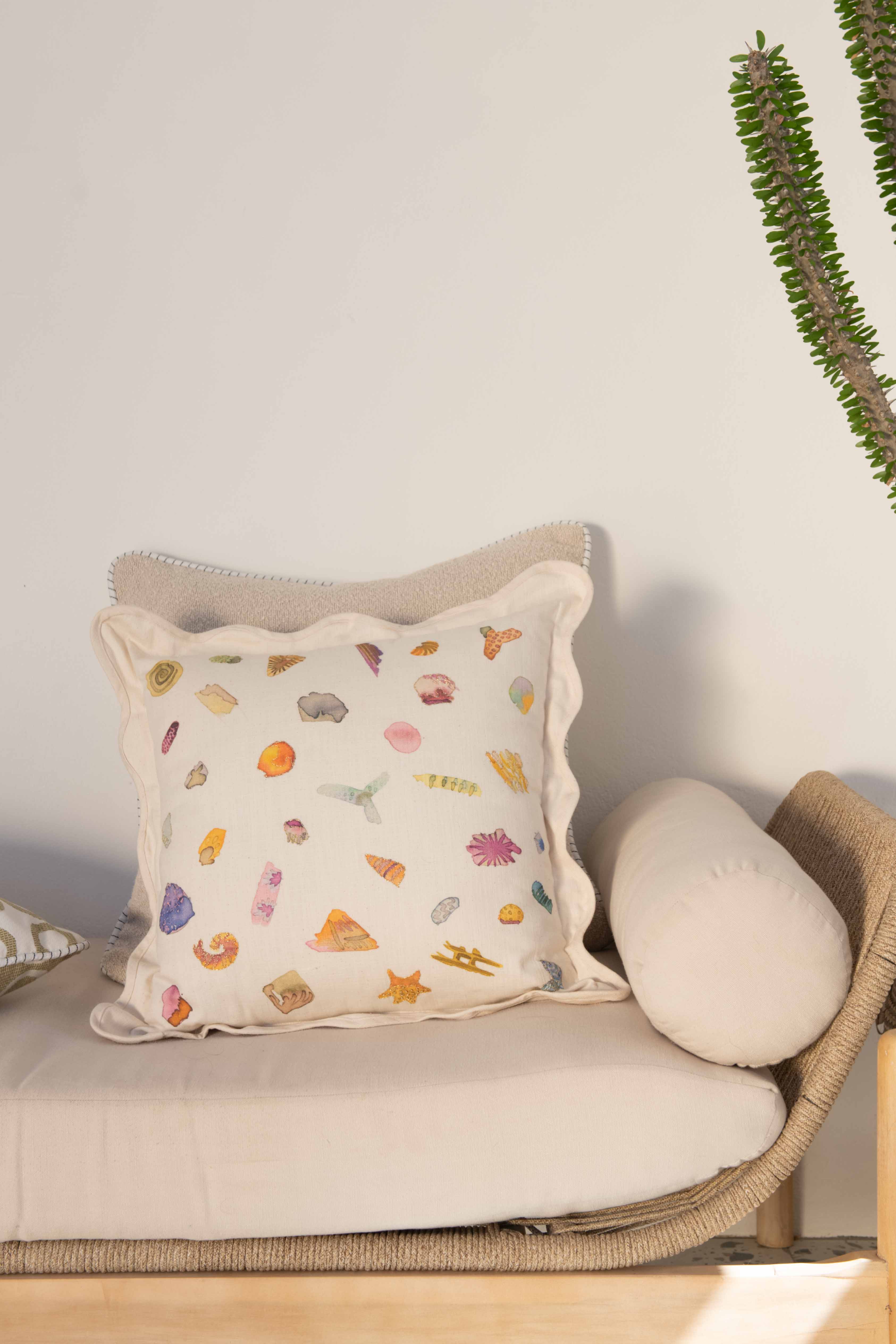 Microsand Scallop Scatter & Inner 60cm x 60cm