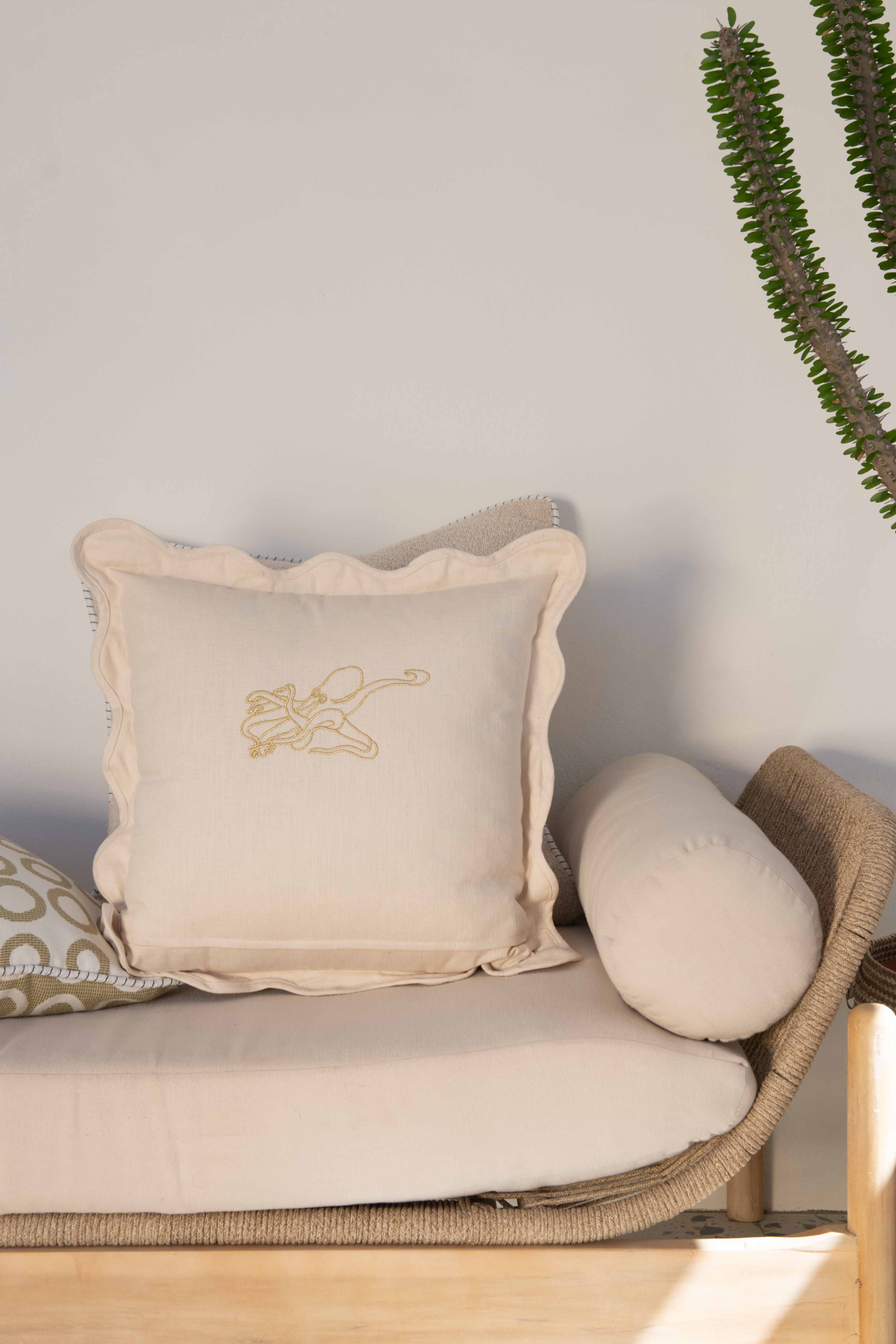 Microsand Scallop Scatter & Inner 60cm x 60cm