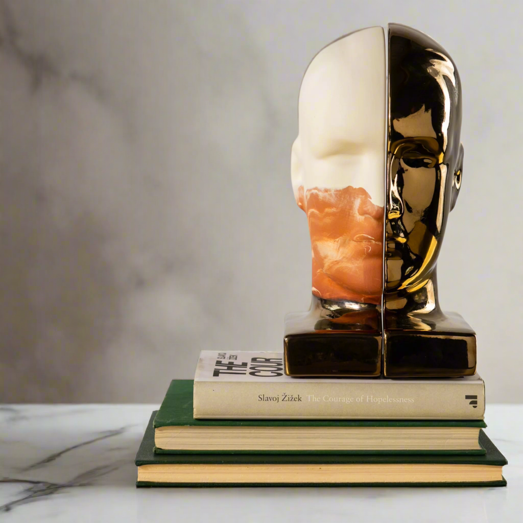 Rialheim_Statement_homedecor_ceramics_MadeinSouthAfrica_Handcrafted_Artificial Intelligence