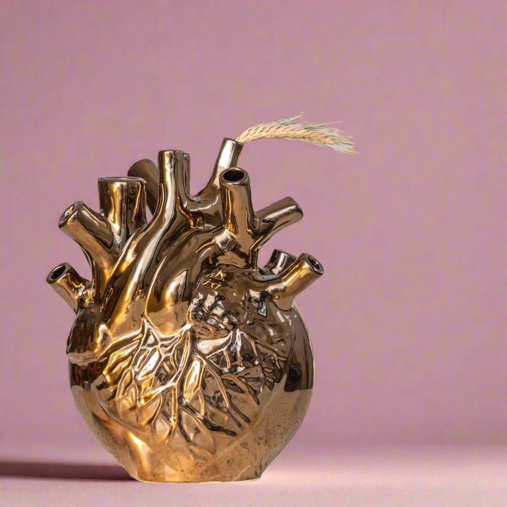 Pumping Love Heart Vase - Medium - Rialheim