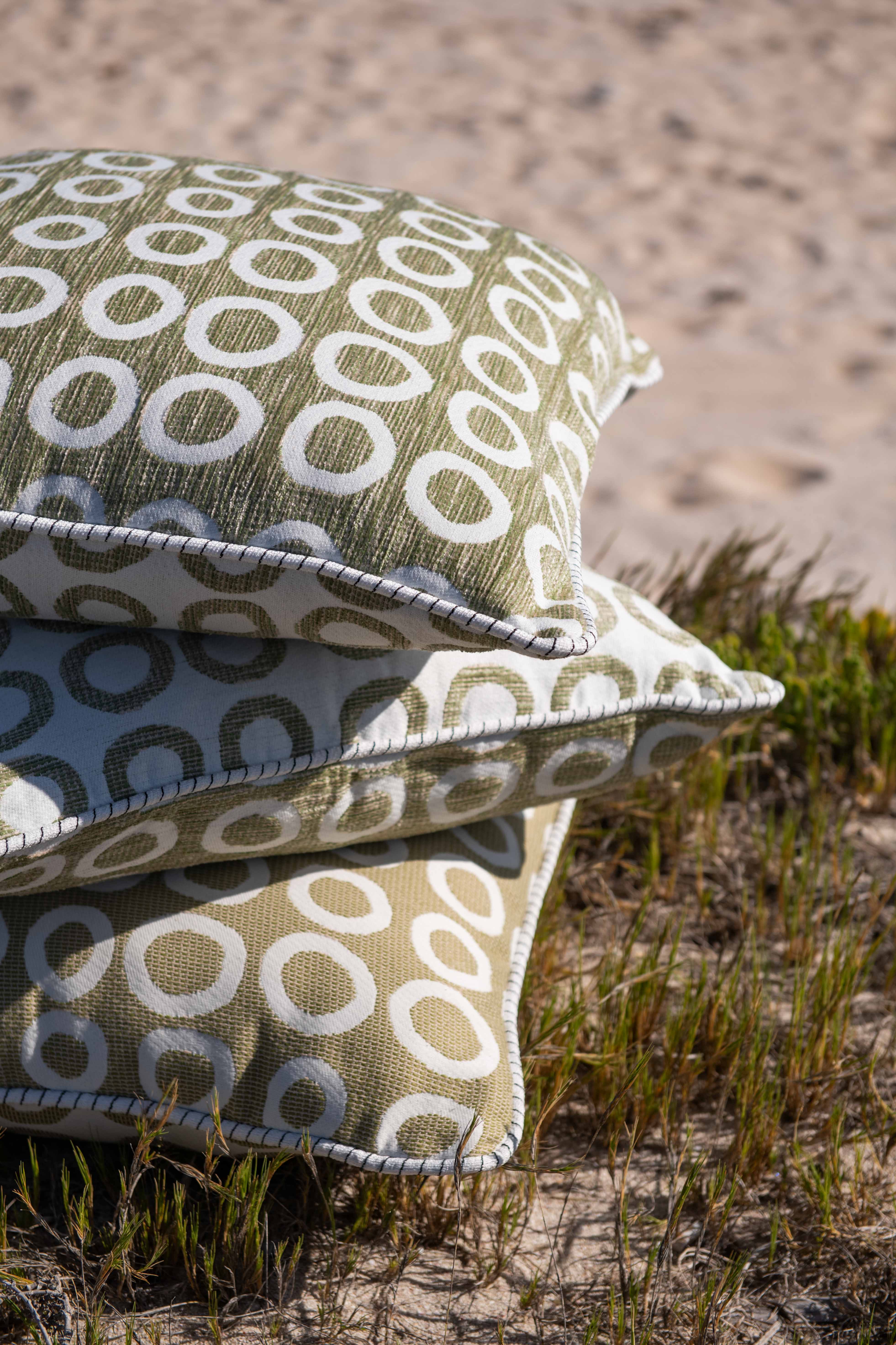 DBL Sided Woven Sucker Scatter & Inner 60cm X 60cm