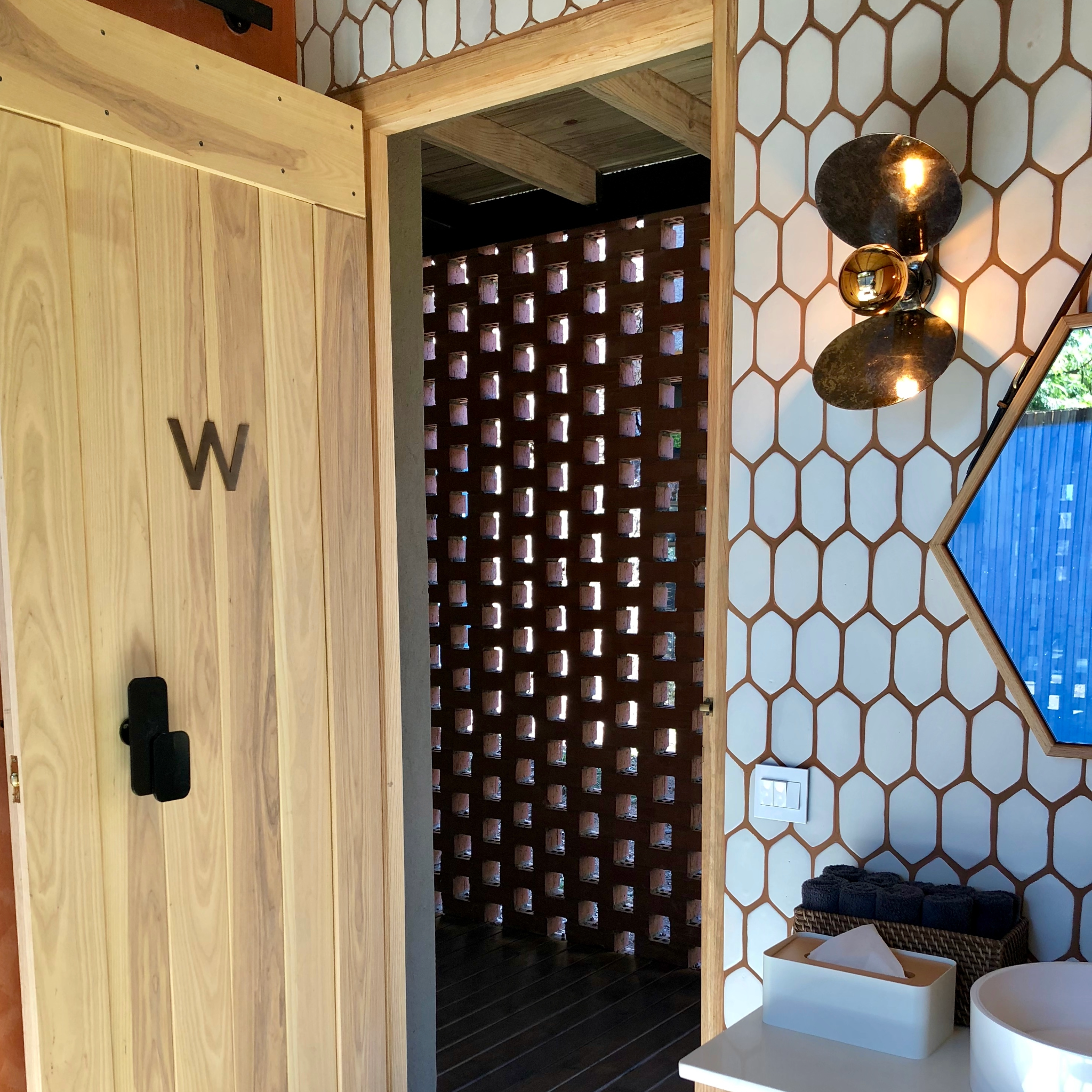 TERRA HONEY TILE - Rialheim