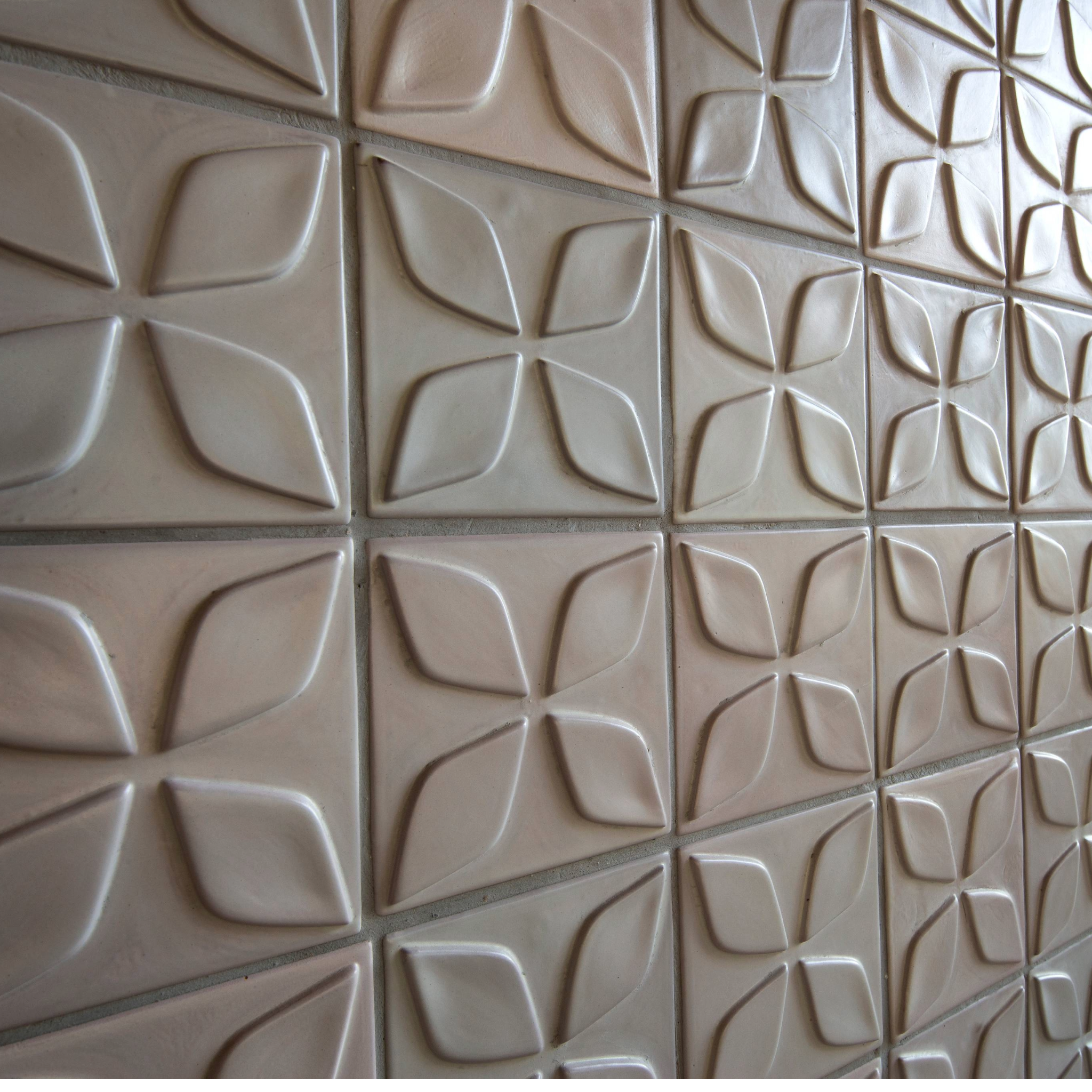 Rialheim_Clover Handmade Tiles_StatementTiles_Wall_MadeinSouthAfrica