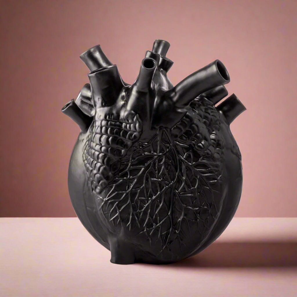 Pumping Love Heart Vase - Large - Rialheim
