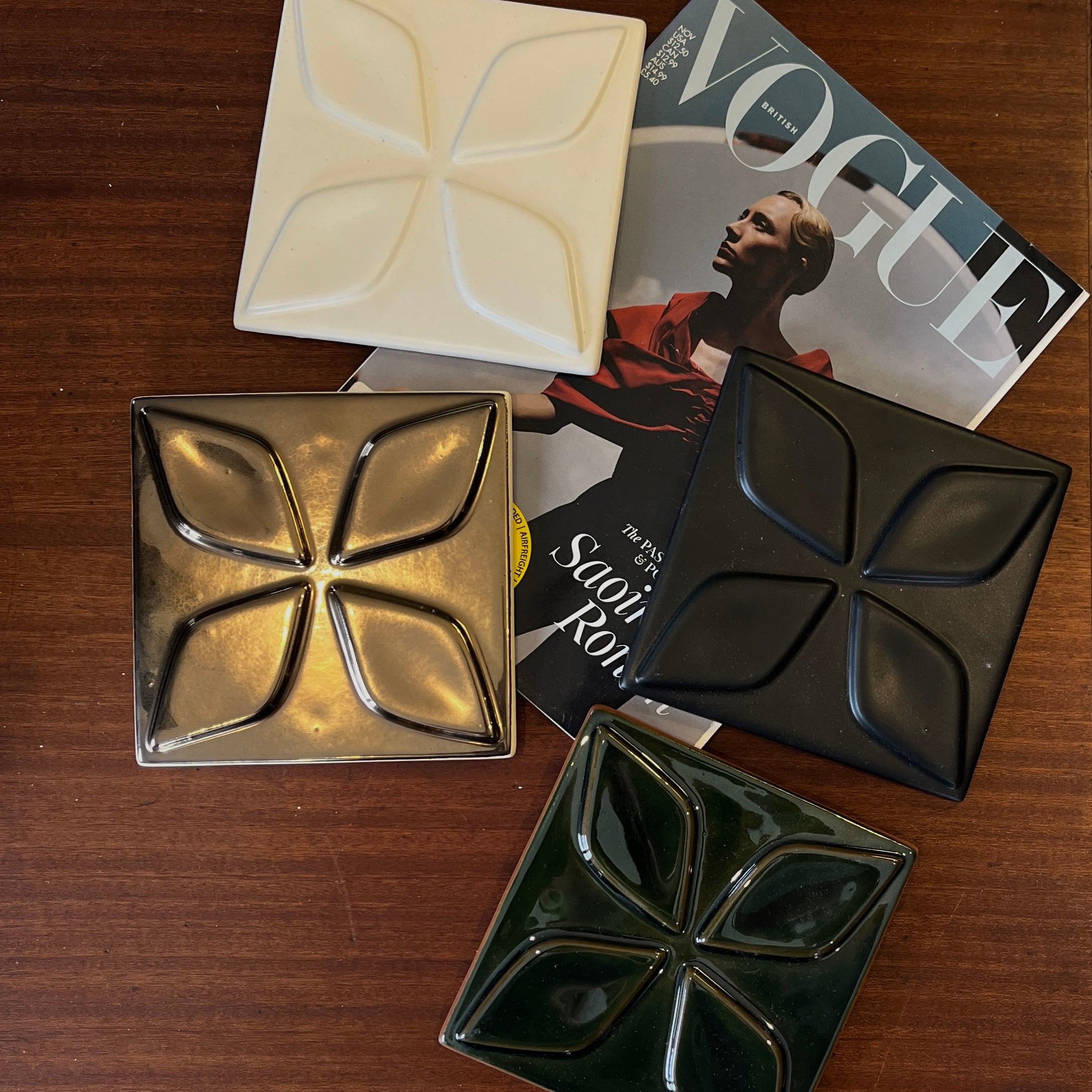 CLOVER TILE