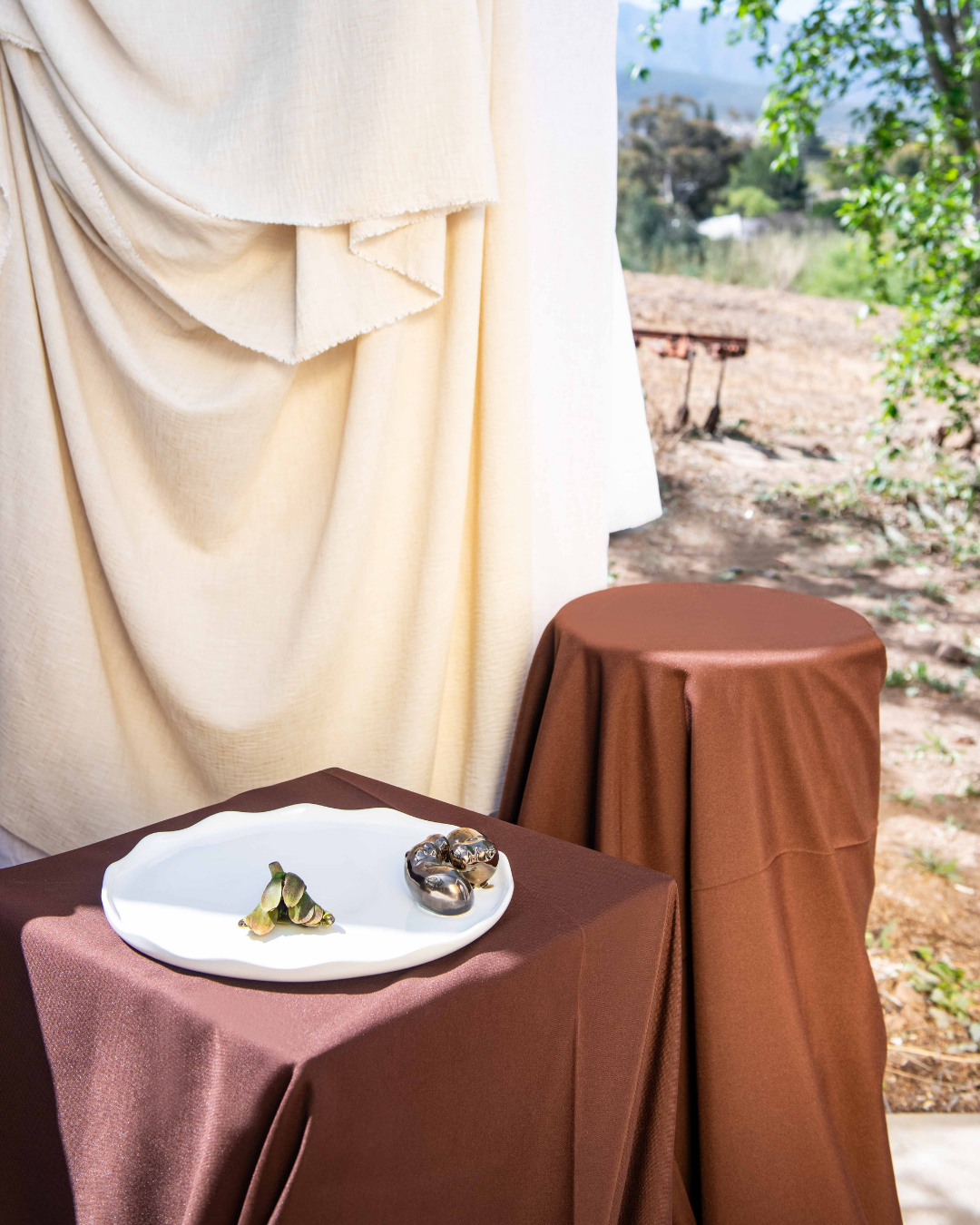 Iconic Double Hippo Plate