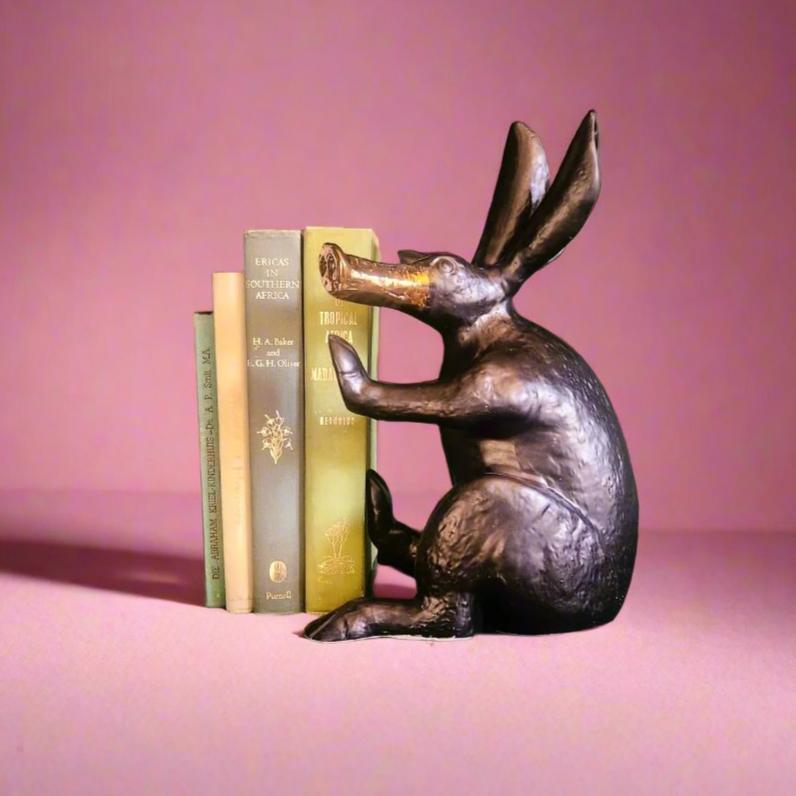 Sally_Rialheim_ceramics_Aarvark_gifts_hmedecor