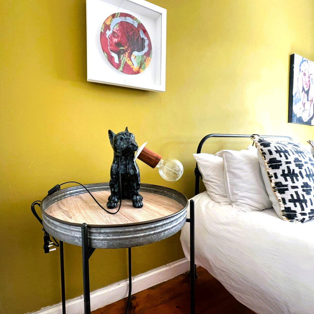 RIALHEIM FRENCHIE TABLE LAMP OBSIDIAN