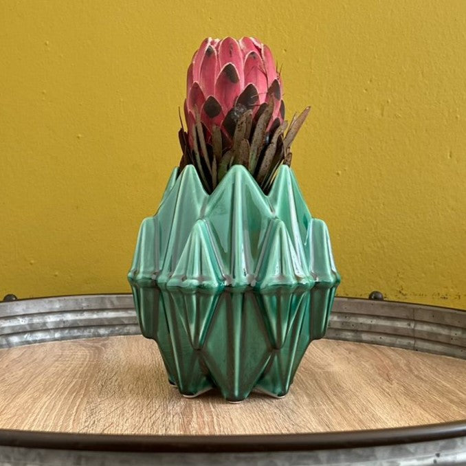 GOTHIC VASE