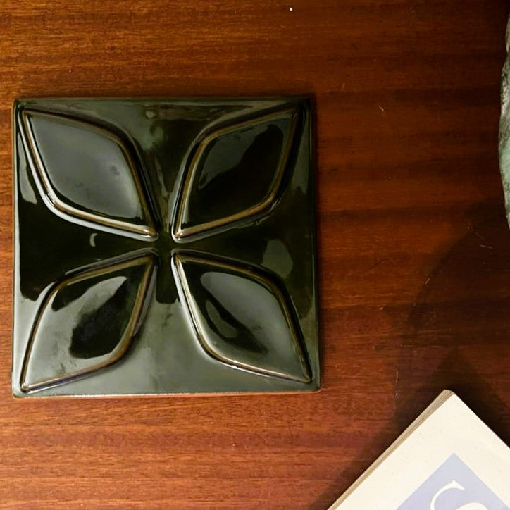CLOVER TILE