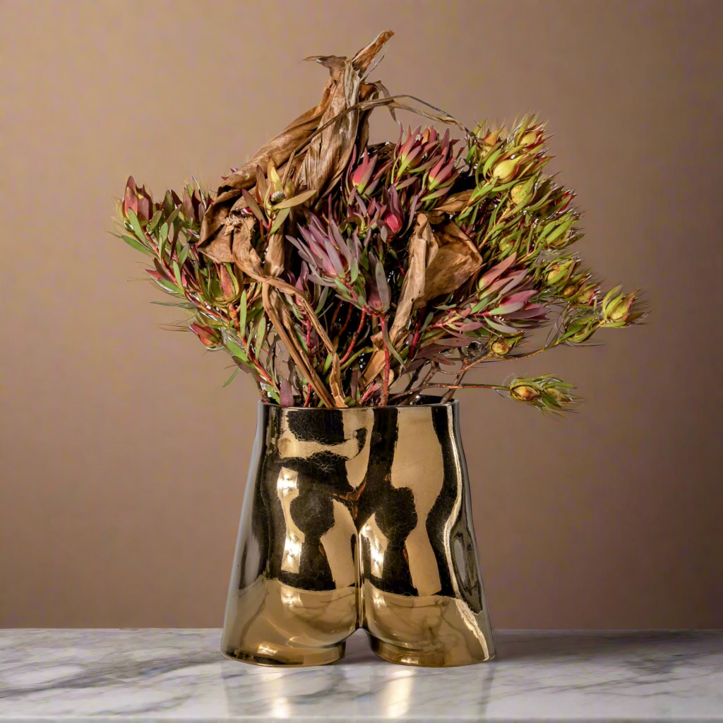Rialheim_ceramics_bumvase_vase_gifts