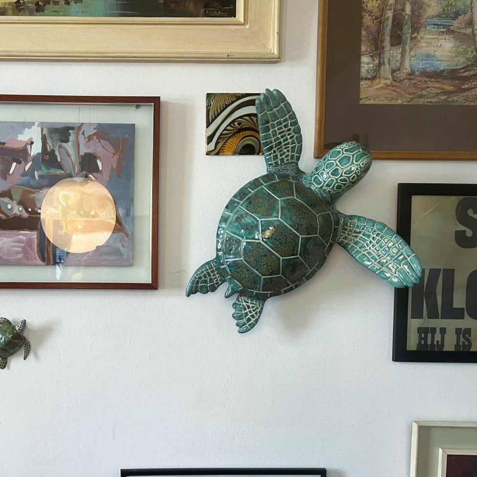 Rialheim Sea turtle Mystic Jade brush on Glaze