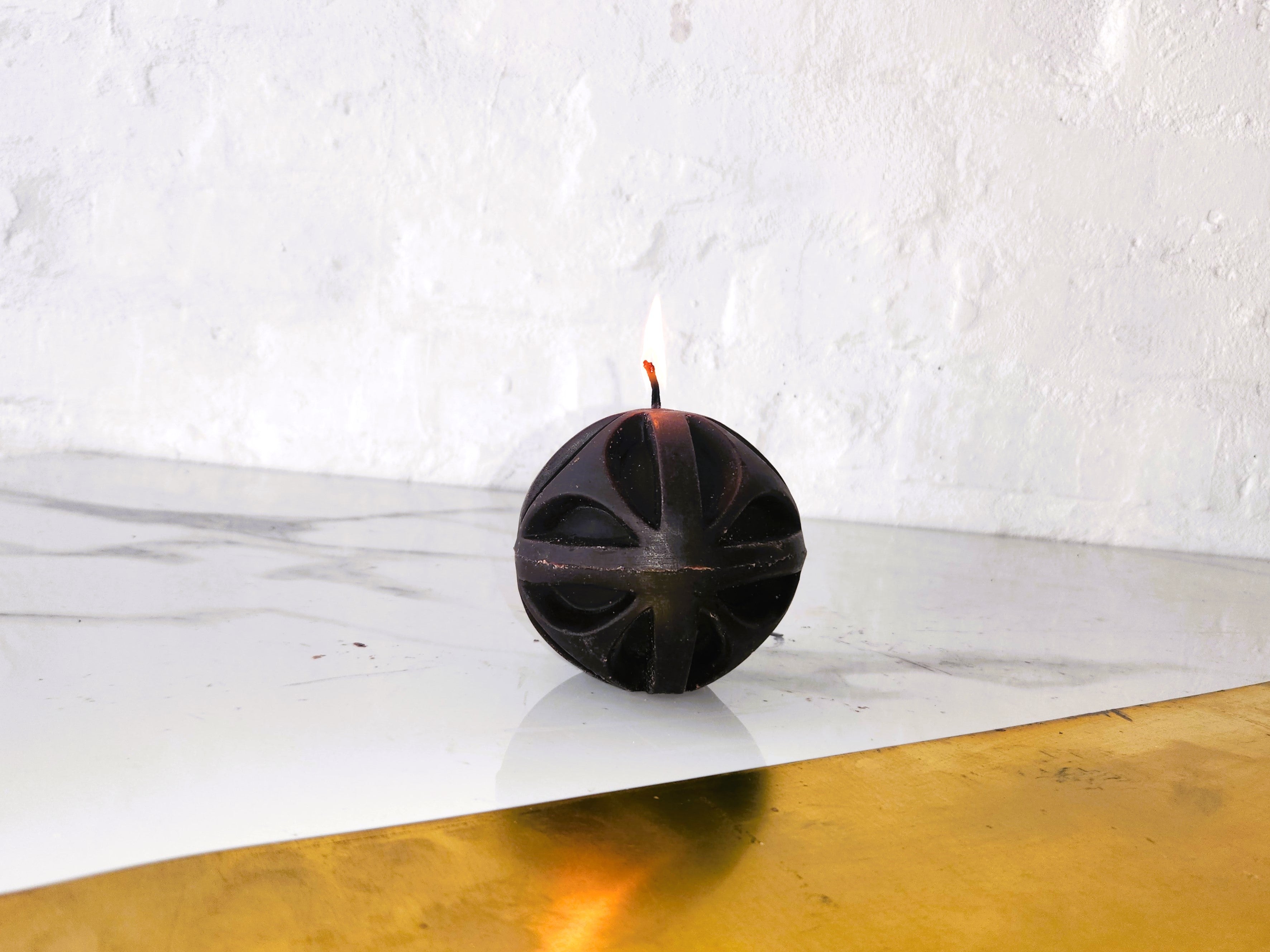 The Sacred Orb Sculpted Candle - Rialheim 