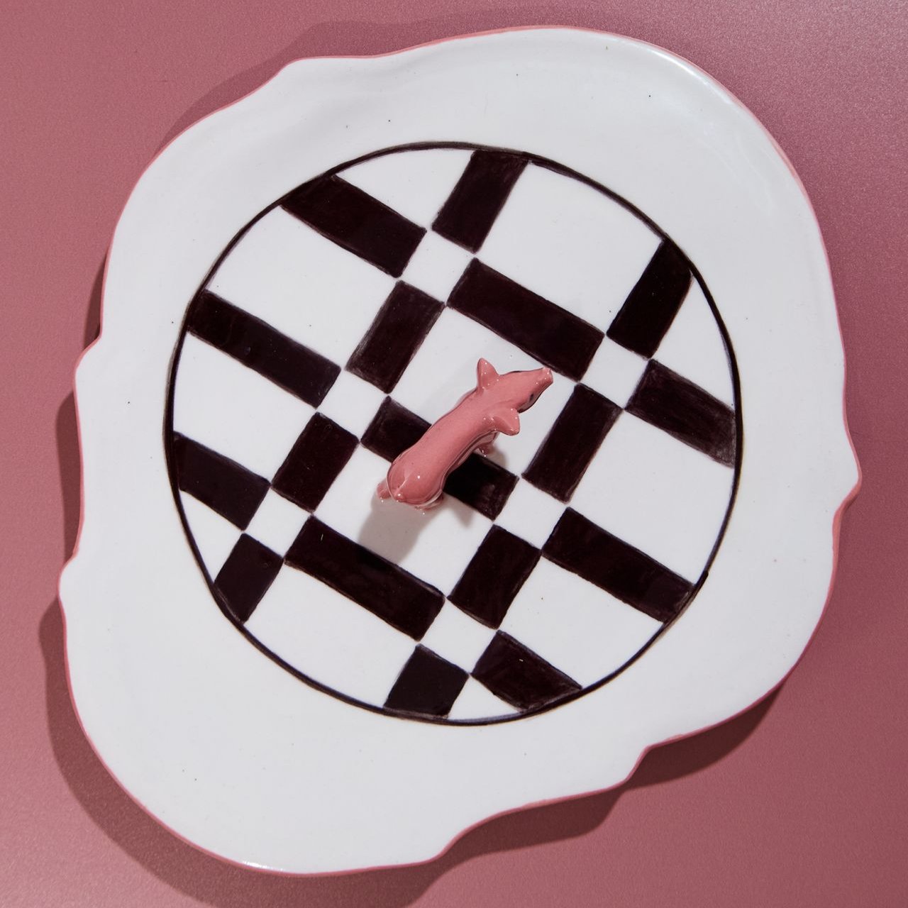 KAROO PLATE WITH PIGGIE-MULTI-HAND PAINTED-