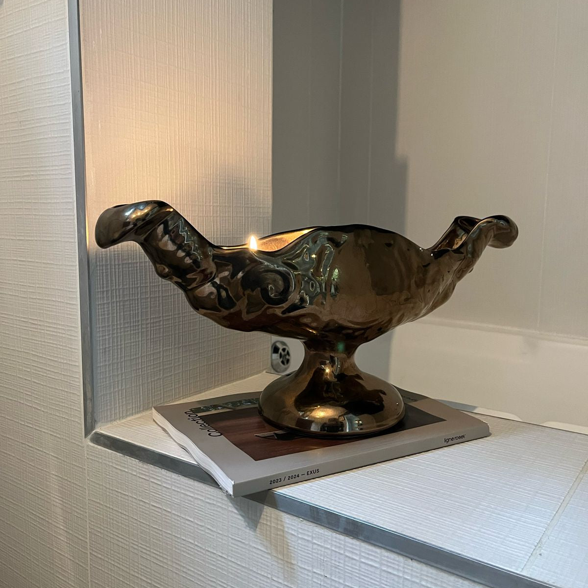 ROCCOCO CANDLE VESSEL BRONZE